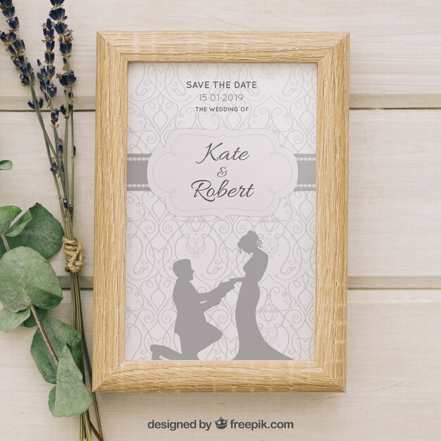 Wedding invitation with silhouettes