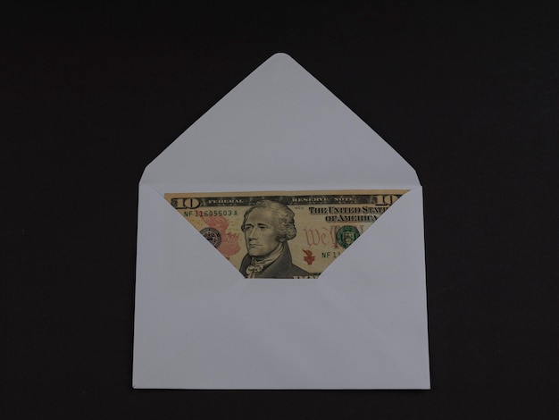 10 US dollar in the envelope