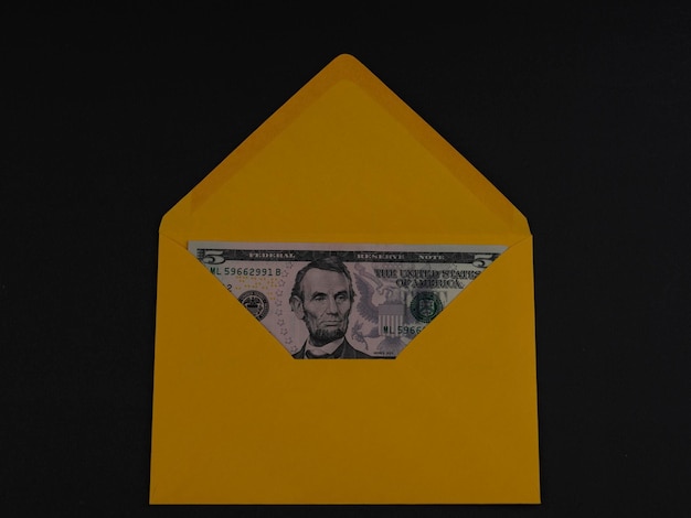 5 US dollar in the envelope