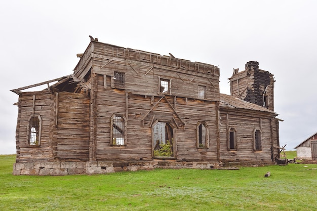 abandoned wooden church, ruined wooden temple, wooden abandonment