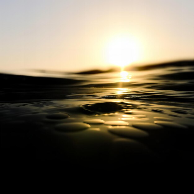 Photo abstract sunlit water reflections