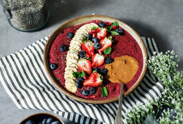 Acai bowl filled with good antioxidants