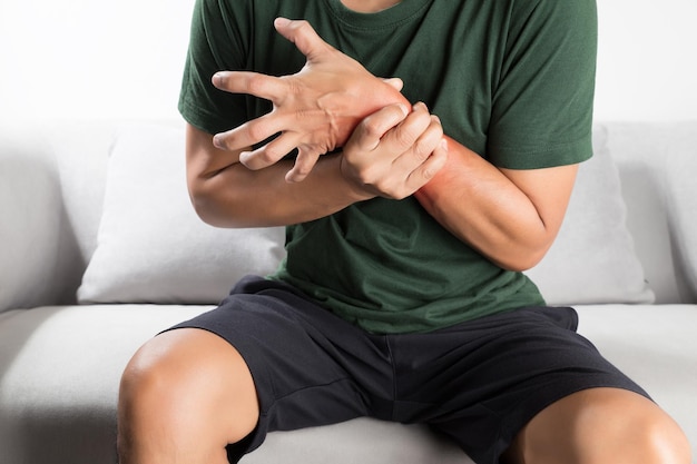 Acute pain in a asian man wrist