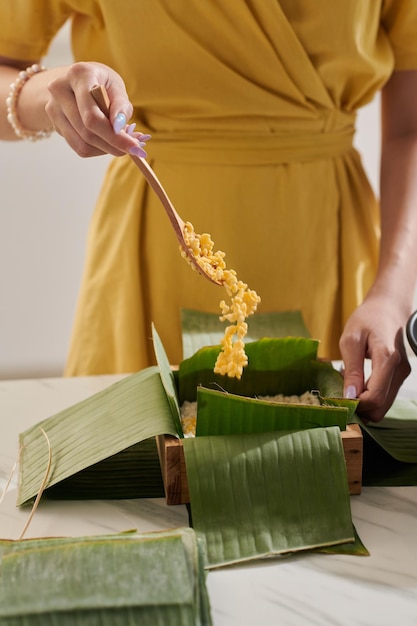 Adding Mung Beans in Cake