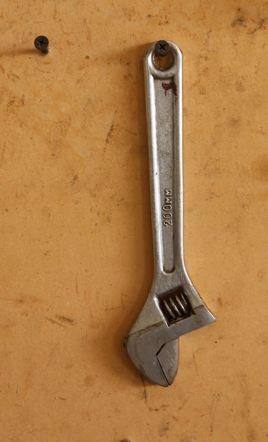 adjustable wrench