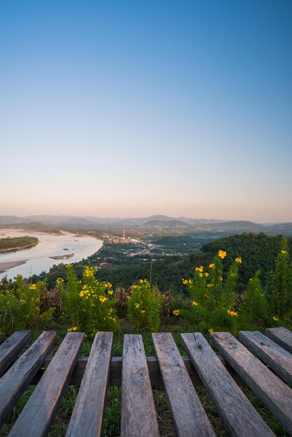 Photo aerial view landscape from the top of mountain on sunrise