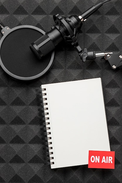 On air notepad and microphone