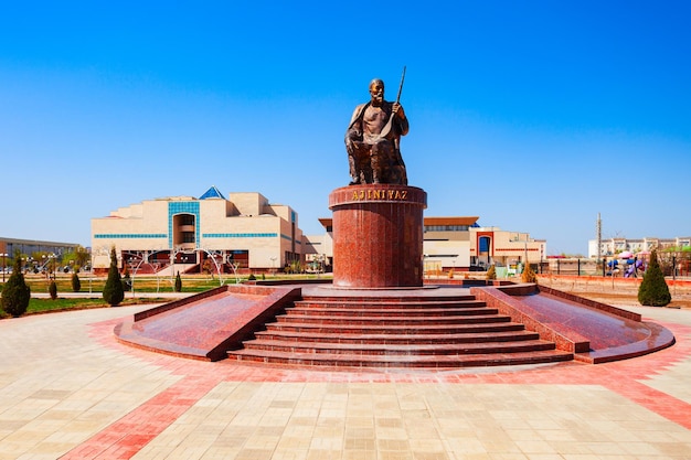 Ajiniyaz or Azhiniyaz monument in Nukus