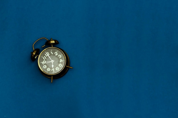 alarm 7 o39 Clock on blue background