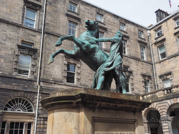 Alexander and Bucephalus statue in Edinburgh