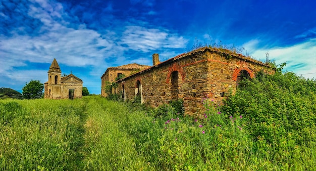 Photo ancient farmhouse with church calabria italy