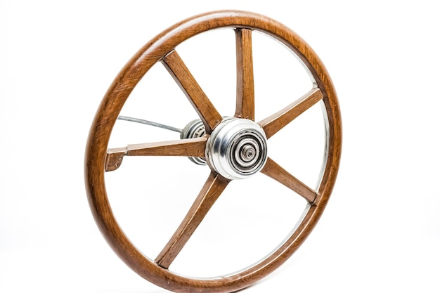 Photo antique wooden steering wheel