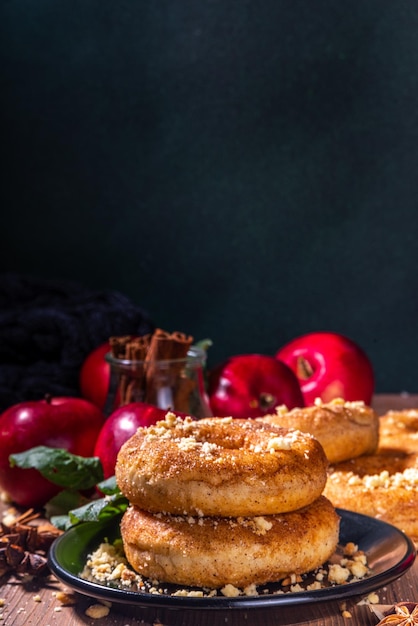 Apple cinnamon donuts