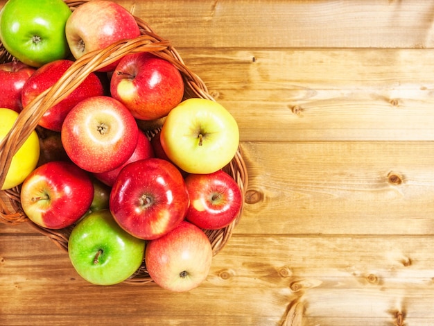 Apple fruits in basket