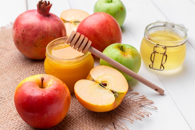 Apple and honey, traditional food of jewish New Year, Rosh Hashana.