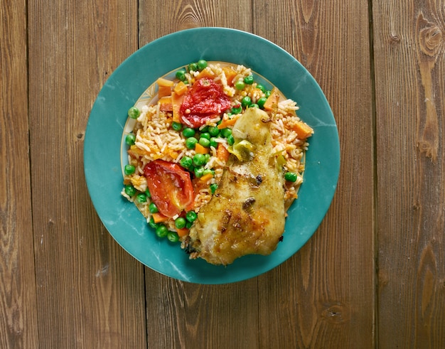 Arroz con pollo a la mexicana - Chicken and rice dish from Latin America