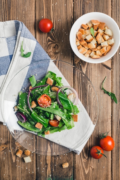 Arugula salad with tomatoes 