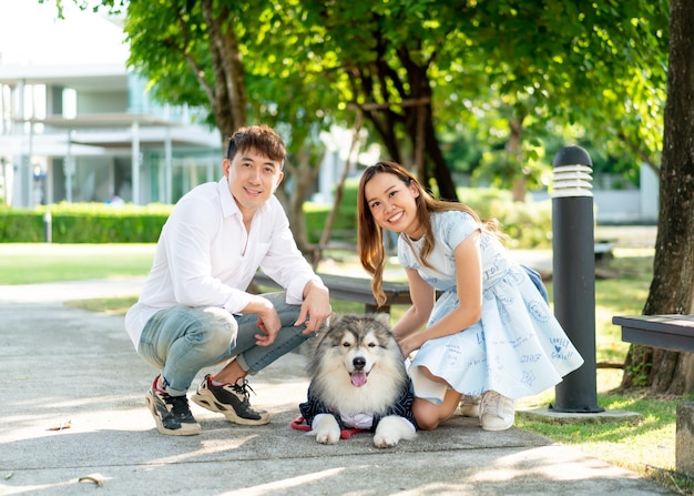 Asian couple love with dog