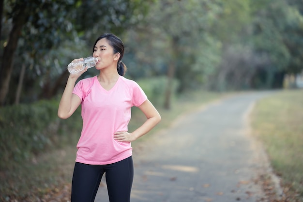 Asian women are opening drinking water