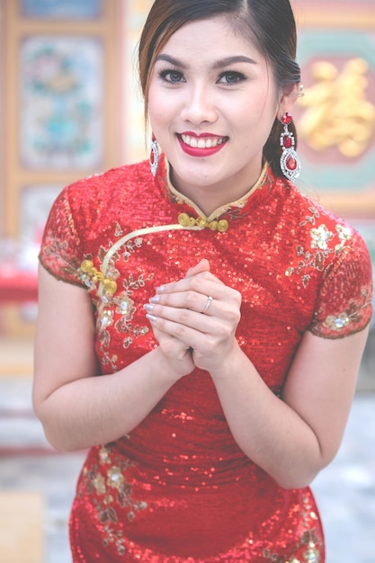 Asian women in traditional Chinese dress