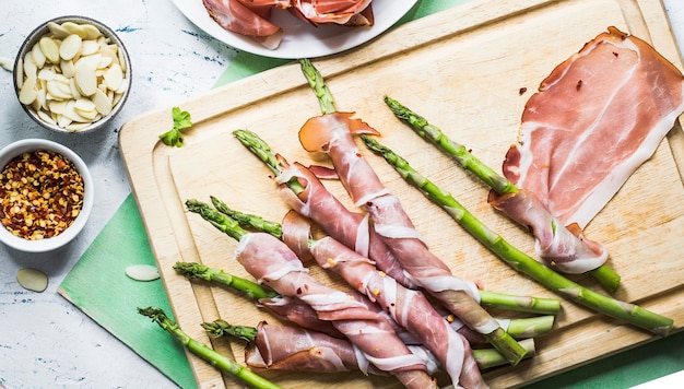 Asparagus wrapped in Parma ham food photography recipe idea