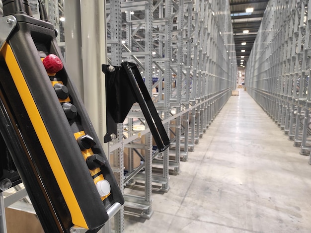 Automated warehouse Logistics Reasonable composition of racks