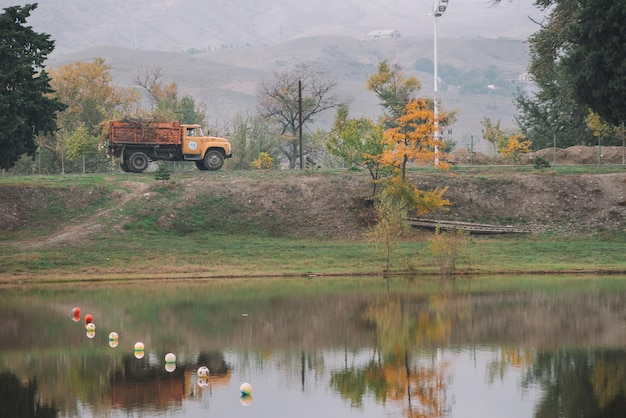 Autumn colors by the lake