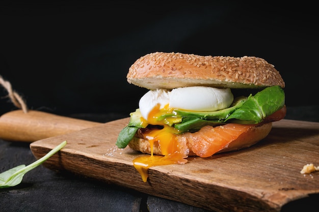 Bagel with salmon and egg