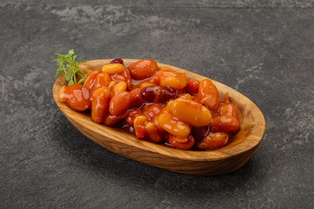 Baked kidney in tomato sauce