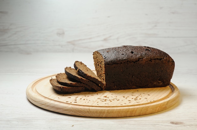 Baked rye bread