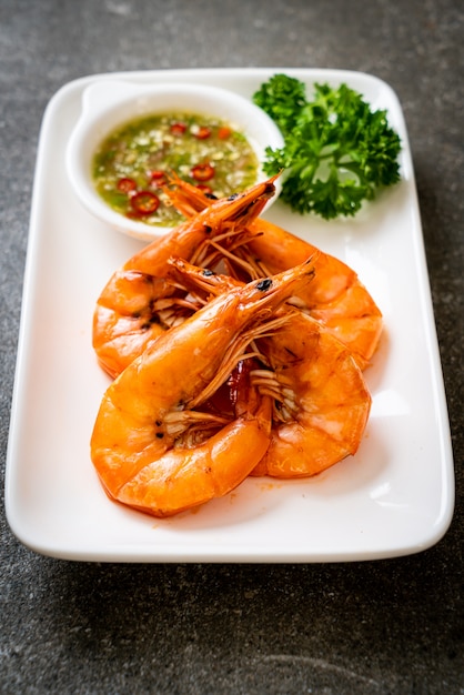 baked salted shrimps or prawns with seafood spicy sauce