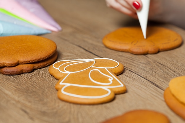 Baking, draw on baking, patterns Easter gingerbread