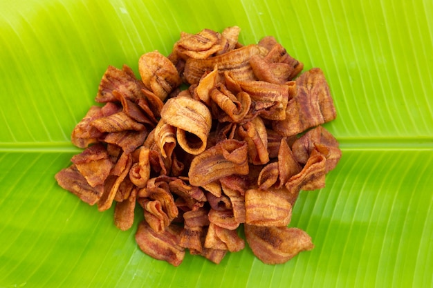 Banana slice chips on banana leaf