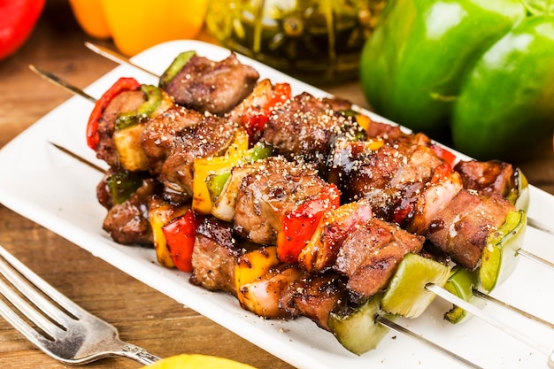 Barbecue Beef Kebabs with green pepper