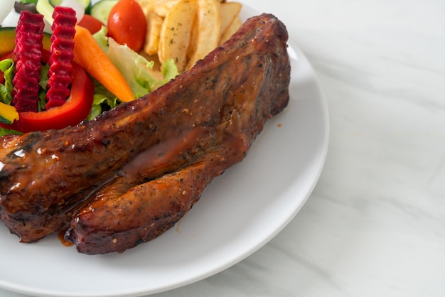 barbecue pork spare ribs with vegetables