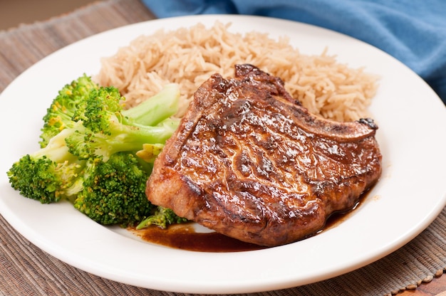 Bbq pork chop with brown rice