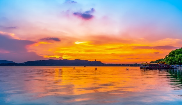 Beautiful architectural landscape and landscape of West Lake in Hangzhou