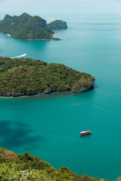 Photo beautiful beach at ang thong national park, thailand