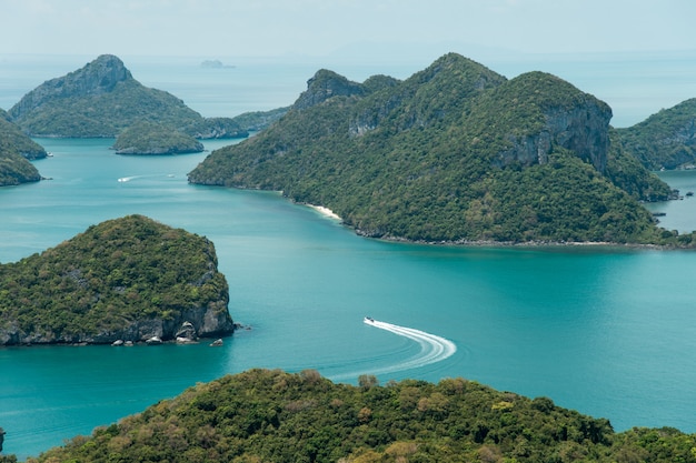 Photo beautiful beach at ang thong national park, thailand