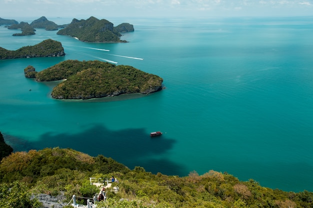 Photo beautiful beach at ang thong national park, thailand