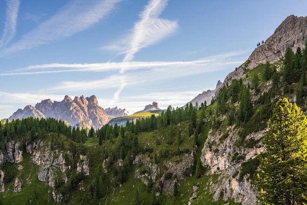 Photo beautiful clouds on blue sky in picturesque landscape of dolomite alps south tyrol italy