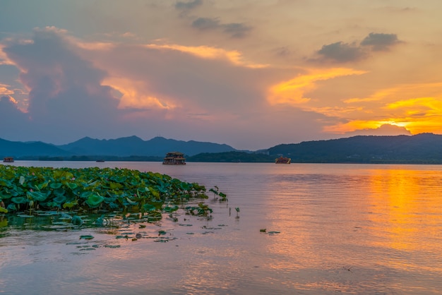 Beautiful landscape and landscape in West Lake, Hangzhou