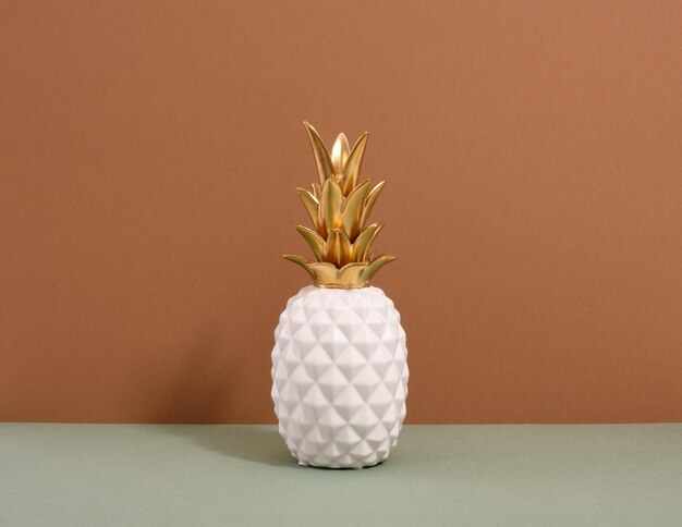 Photo beautiful luxury decorative pineapple elegant interior decor