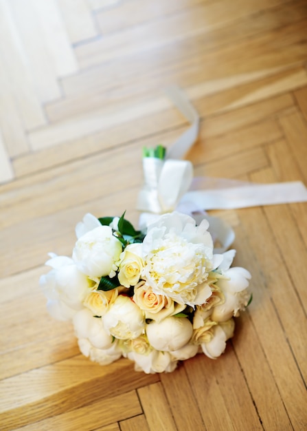 Beautiful wedding flowers bouquet 