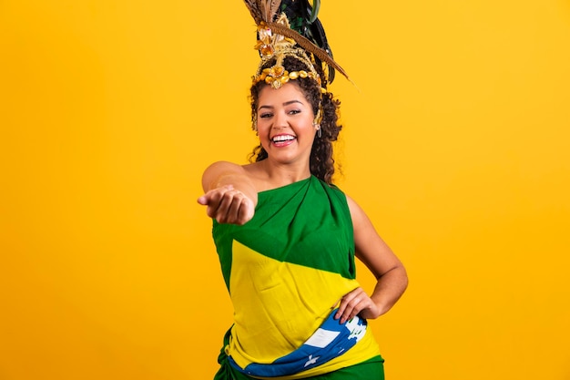 Beautiful woman dressed for carnival night Afro woman with carnival costume