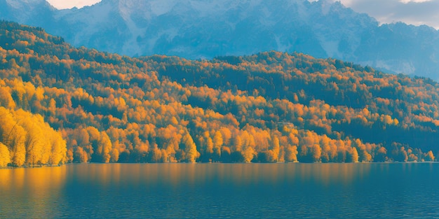 Beautifull sunset over a large lake