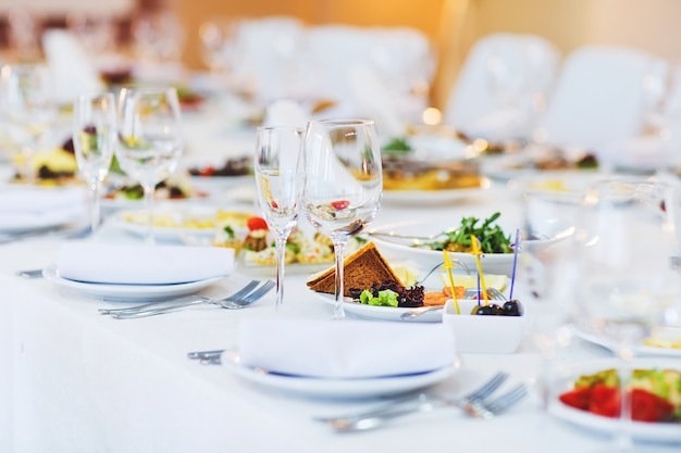 Beautifully served table in a restaurant