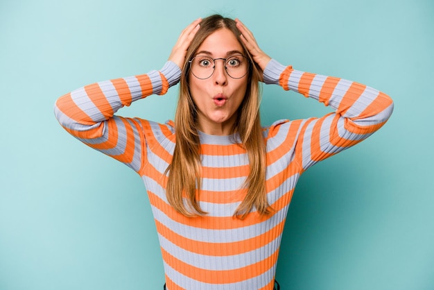 Being shocked she has remembered important meeting