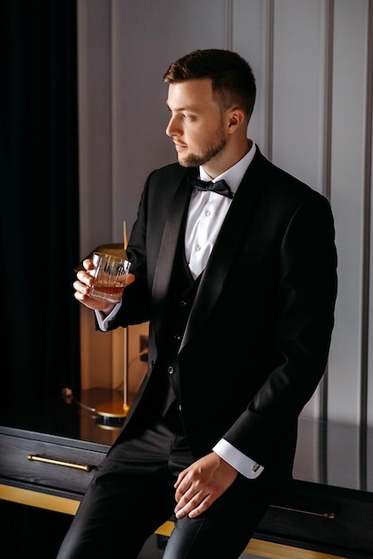 the best wedding suit for men