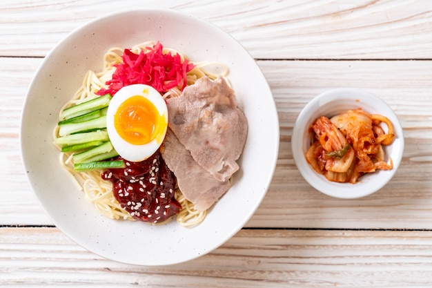 bibim naengmyeon - korean cold noodles